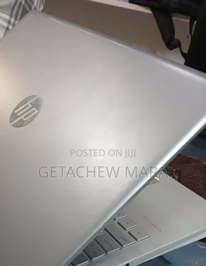 New Laptop HP Pavilion 15 8GB Intel Core I7 SSD 256GB