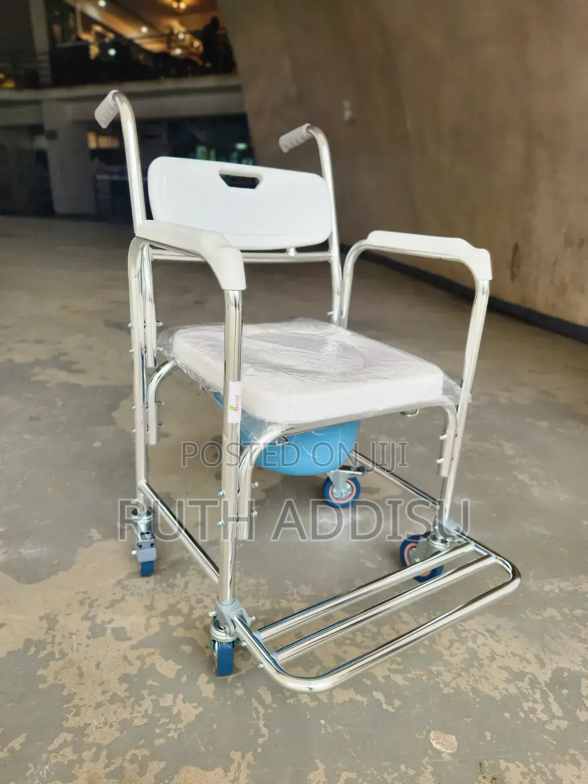 Wheelchair New Toilet Wheelchair懲罰commode Wheelchair New