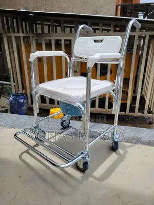 Photo - Multifunctional Commode Chairو歡our Wheelchair網㷫quickly Complete