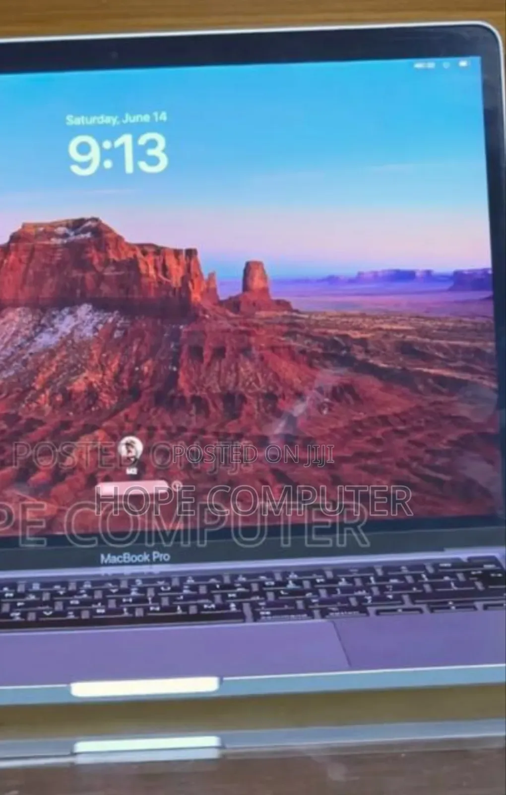 New Laptop Apple MacBook Pro 2022 M2 8GB Apple M2 SSD 256GB