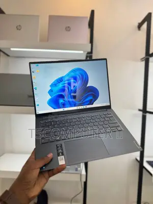 New Laptop Lenovo Yoga 7i 16GB Intel Core I7 SSD 512GB