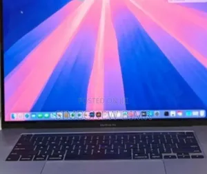 New Laptop Apple MacBook Pro 2019 16GB Intel Core I7 SSD 512GB