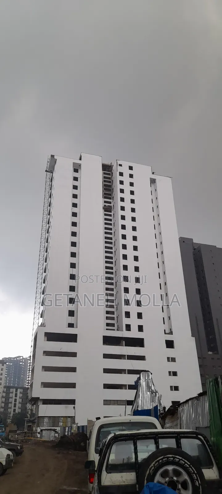 በውቷ ካዛንችስ ሱቅ እና አፓርትመንት