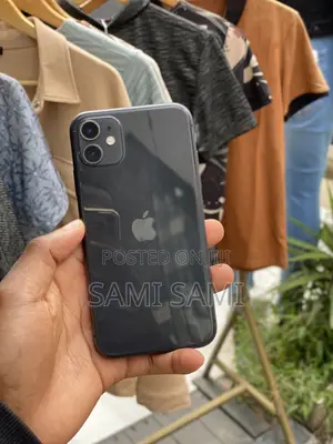 Photo - Apple iPhone 11 64 GB Black