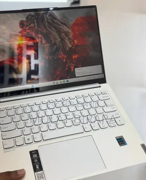 New Laptop Lenovo Yoga 7i 16GB Intel Core I7 SSD 512GB