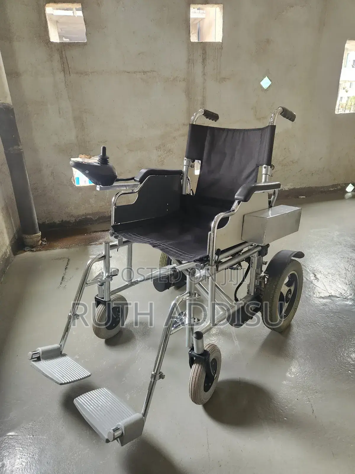 Electrical Wheelchair吞噬medical With Analog Wheelchair New Commode
