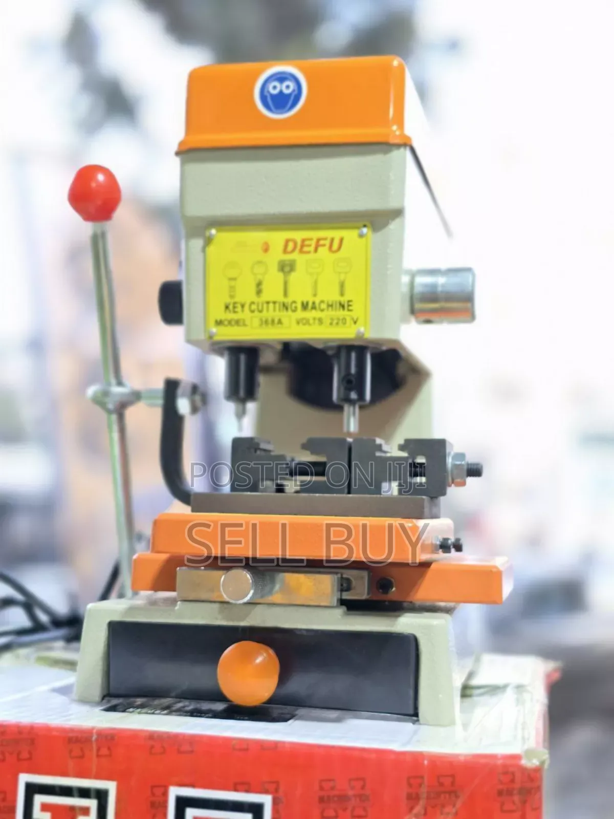 Daf Key Cutting Board Machine