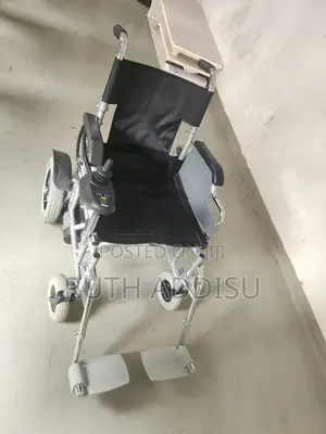 Photo - Electrical Wheelchair管制medical Electrical Wheelchair吞噬electrical New