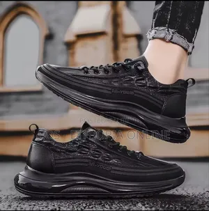 Casual Crocodile Pattern Men Sneakers [Preorder]