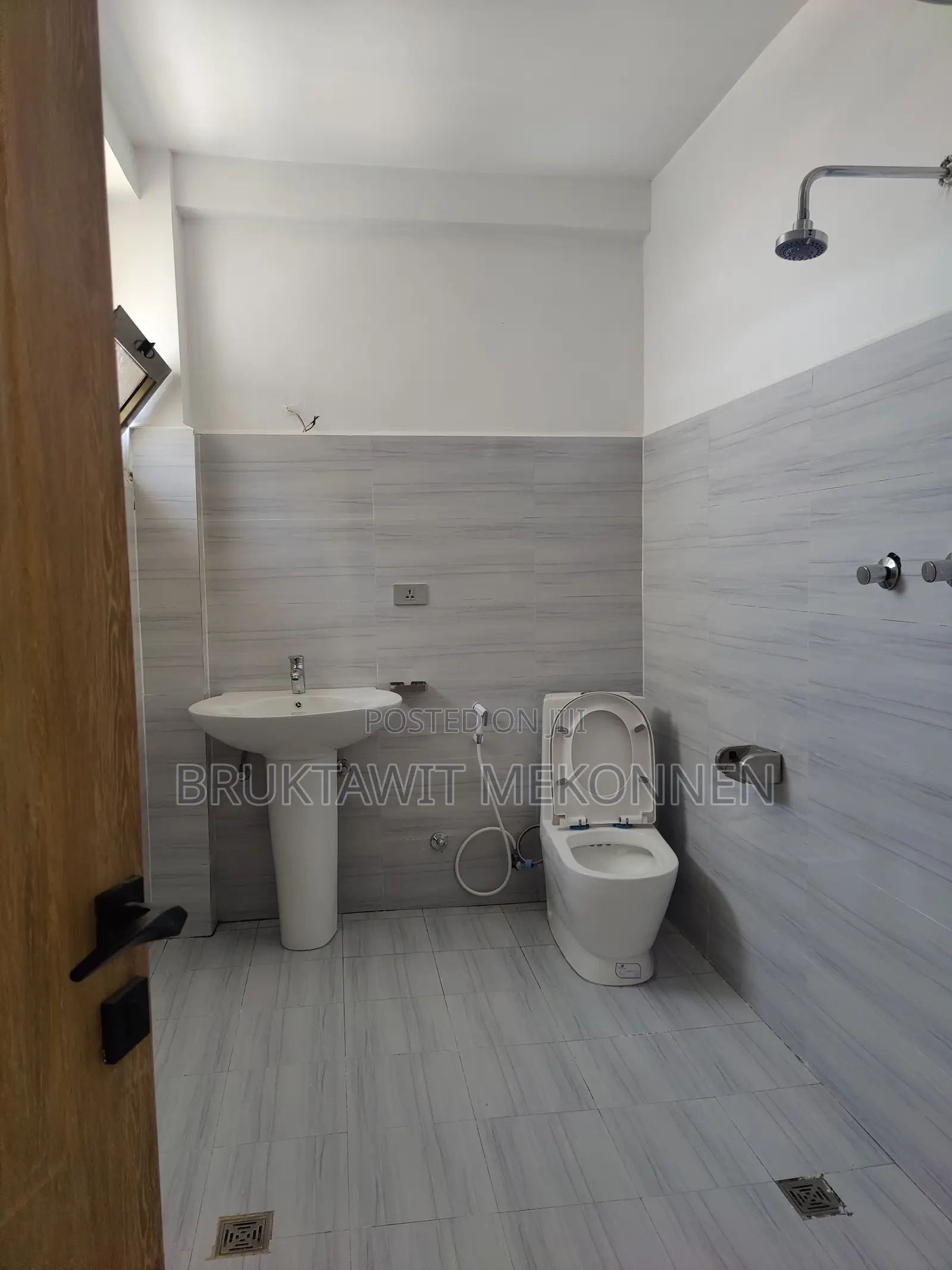 5bdrm House in Akaky Kaliti for rent