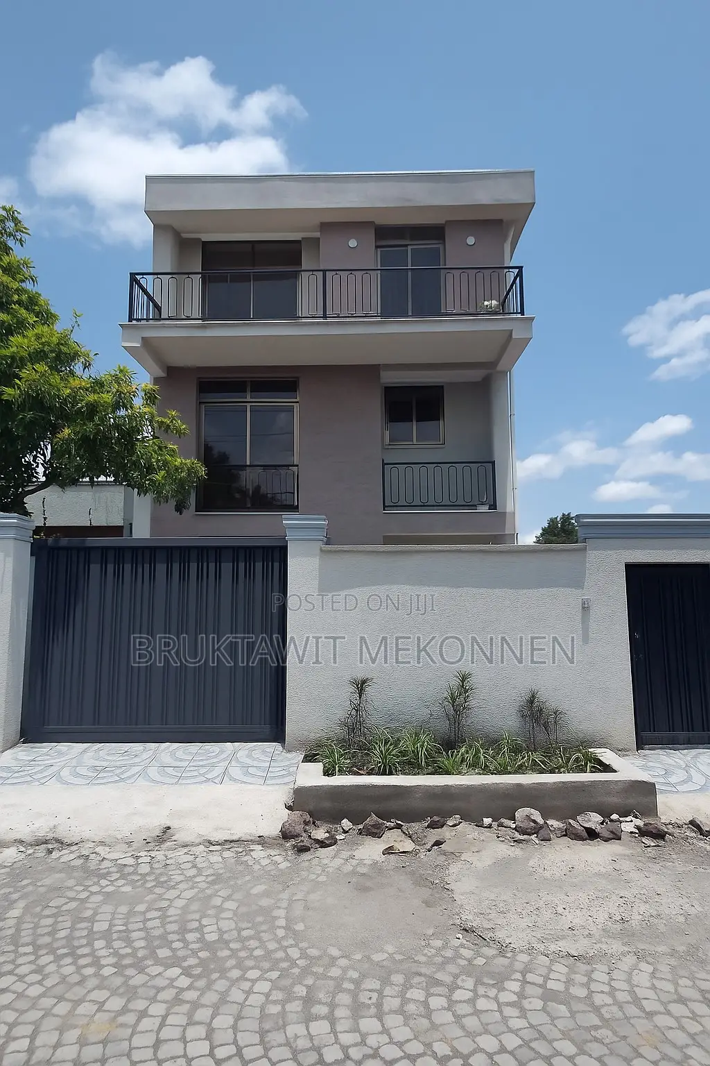 5bdrm House in Akaky Kaliti for rent