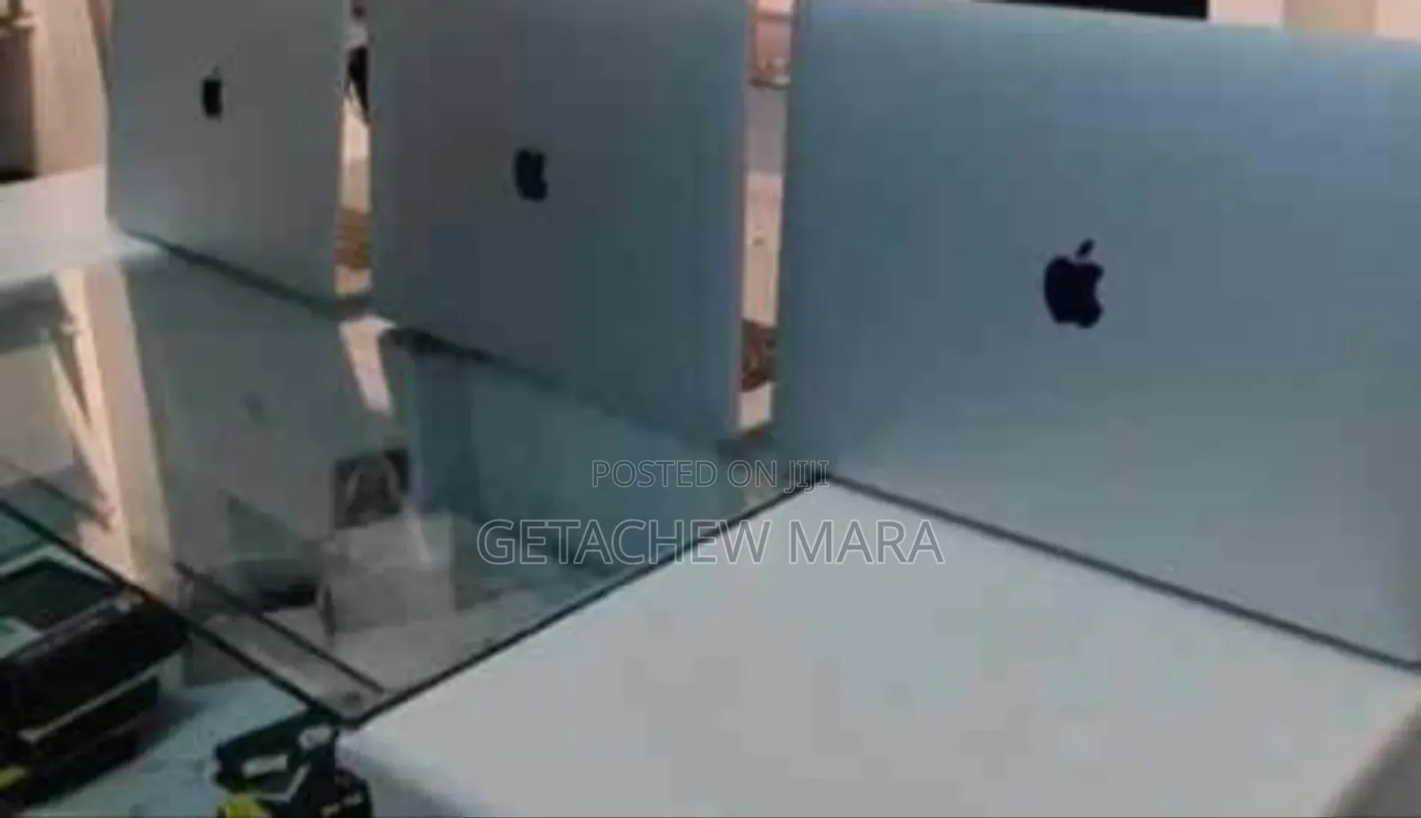 New Laptop Apple MacBook Pro 2017 16GB Intel Core I7 SSD 256GB