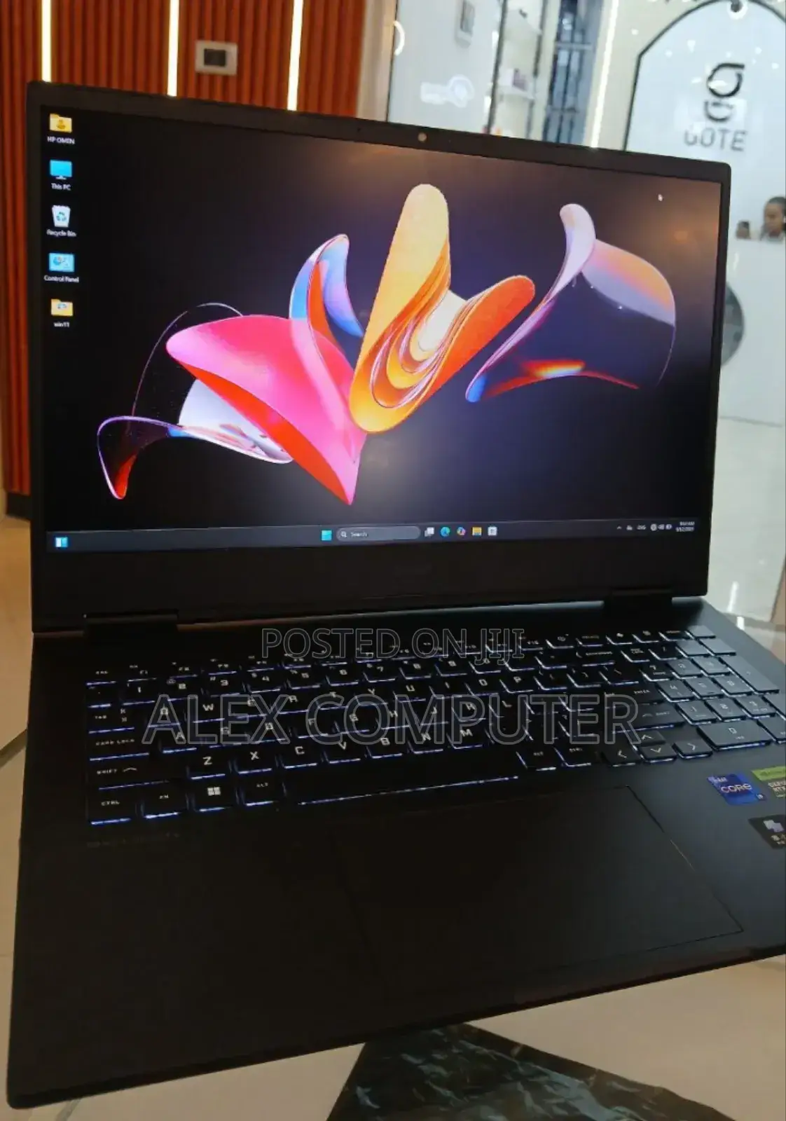 New Laptop HP Omen 16 16GB Intel Core I9 SSD 1T