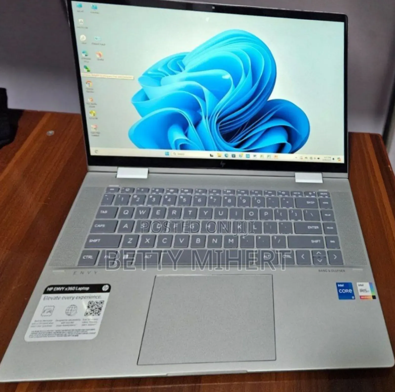 New Laptop HP Envy X360 8GB Intel Core I5 SSD 512GB