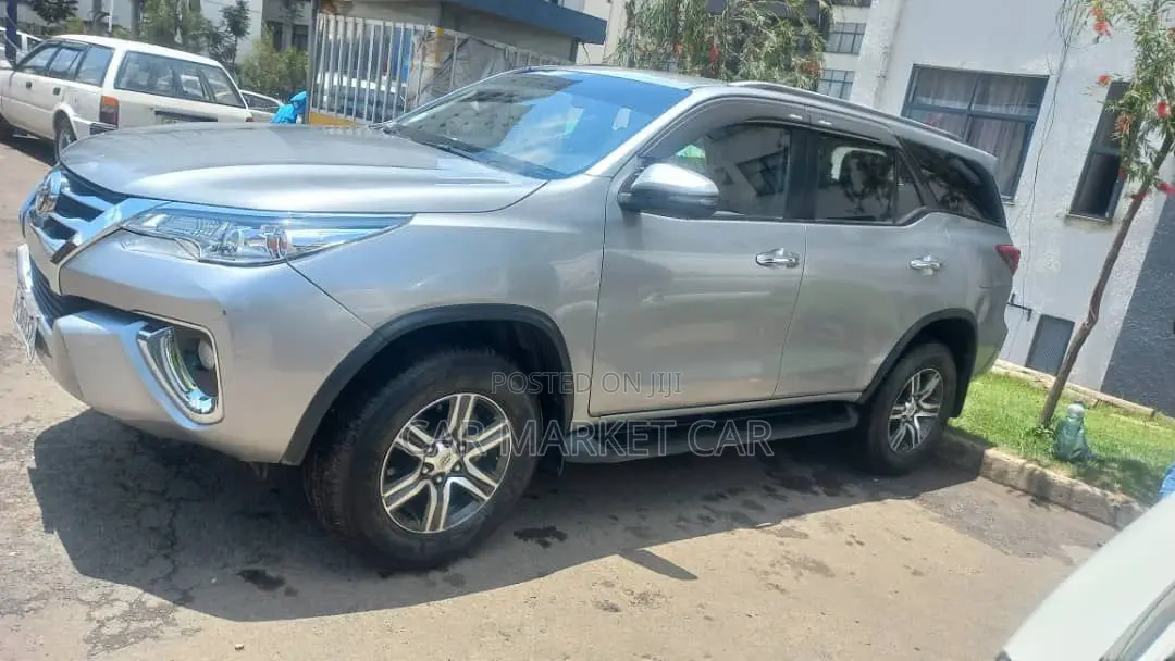Toyota Fortuner 4.0 AWD 2020 Silver