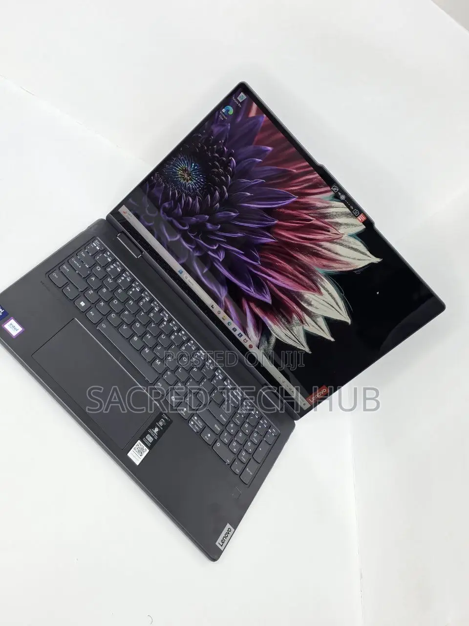 New Laptop Lenovo Yoga 7i 16GB Intel Core Ultra 7 SSD 512GB