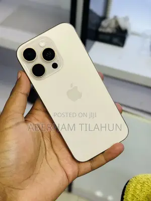 Apple iPhone 16 Pro 128 GB Gold