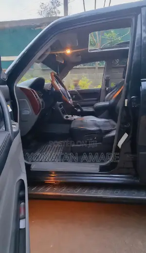 Mitsubishi Pajero 2006 Black