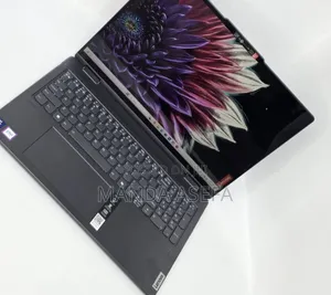 New Laptop Lenovo Yoga 7i 16GB Intel Core Ultra 7 SSD 512GB