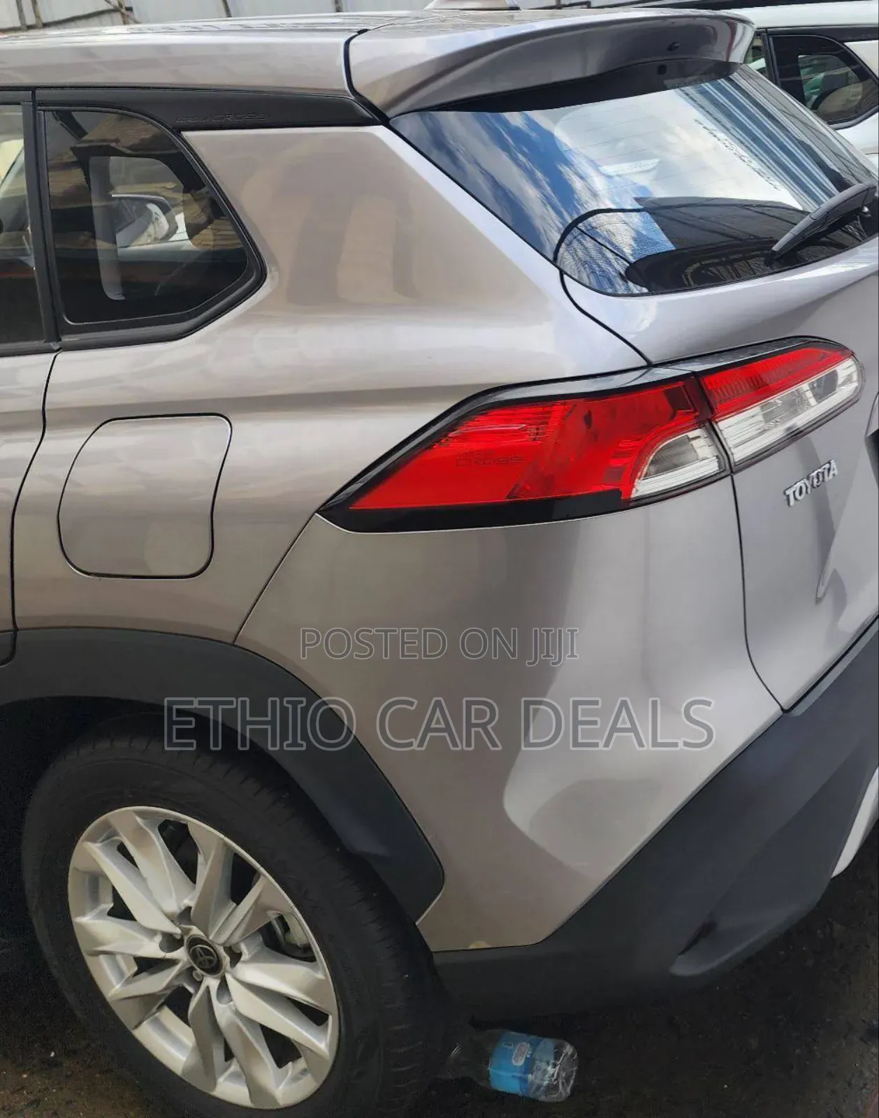 Toyota Corolla Cross Hybrid 2024 Silver