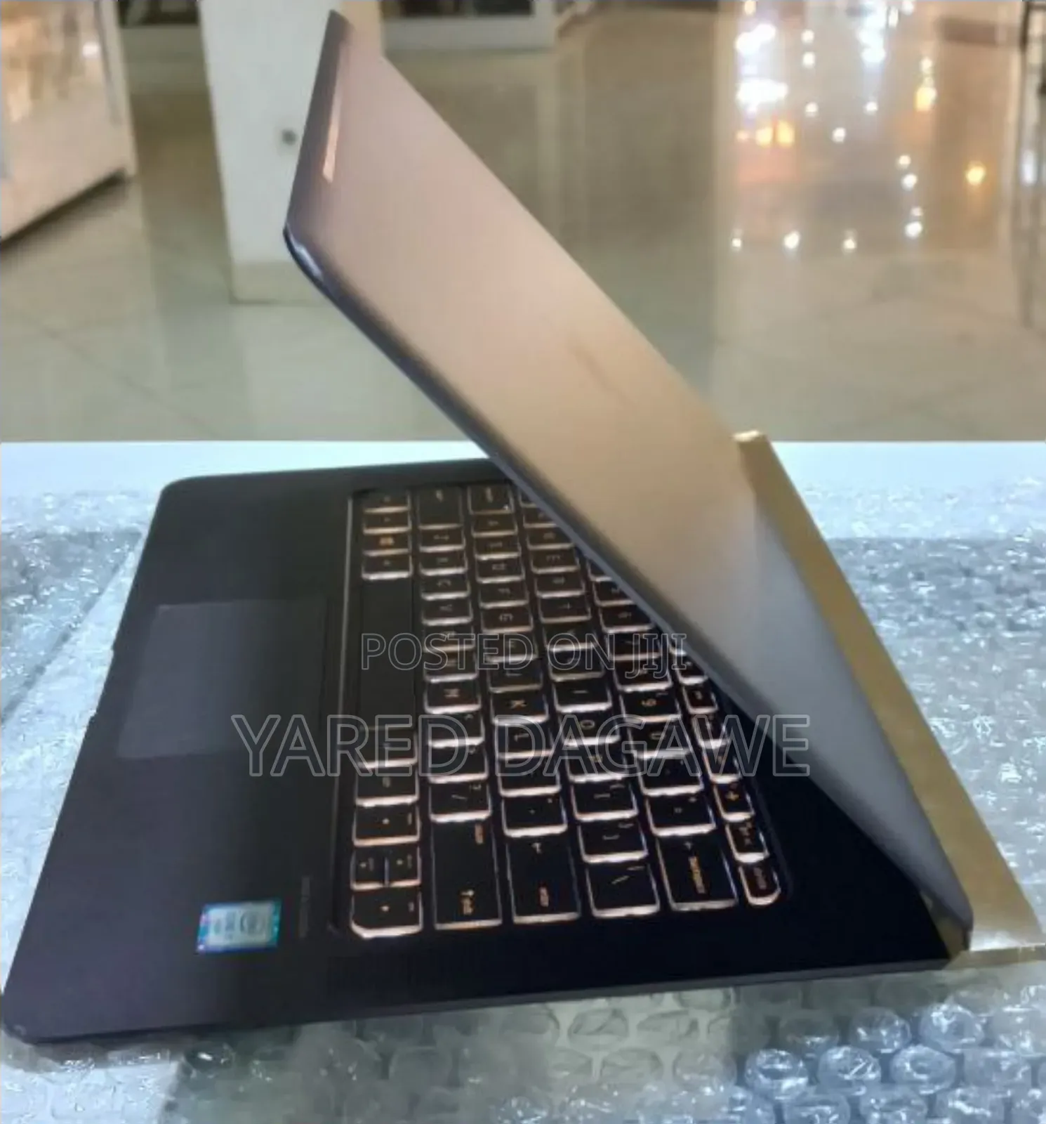 New Laptop HP Spectre X360 8GB Intel Core I7 SSD 256GB