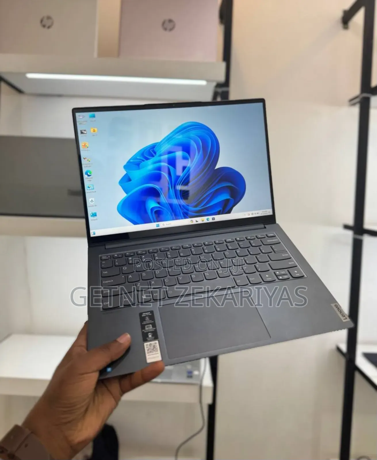 New Laptop Lenovo Yoga 7i 16GB Intel Core I7 SSD 512GB