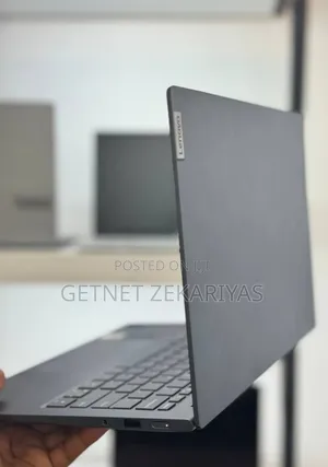 New Laptop Lenovo Yoga 7i 16GB Intel Core I7 SSD 512GB