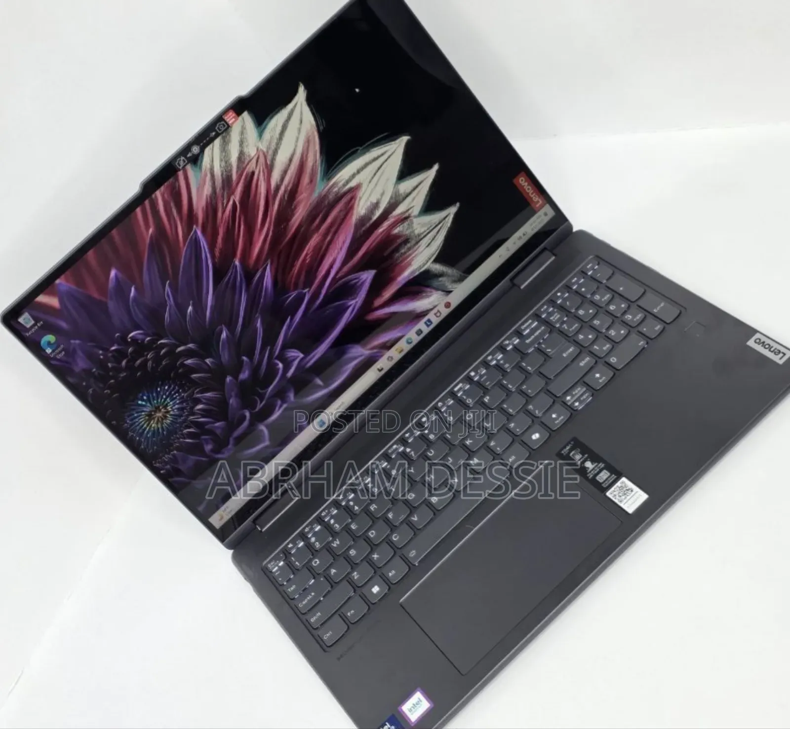 New Laptop Lenovo 16GB SSD 512GB