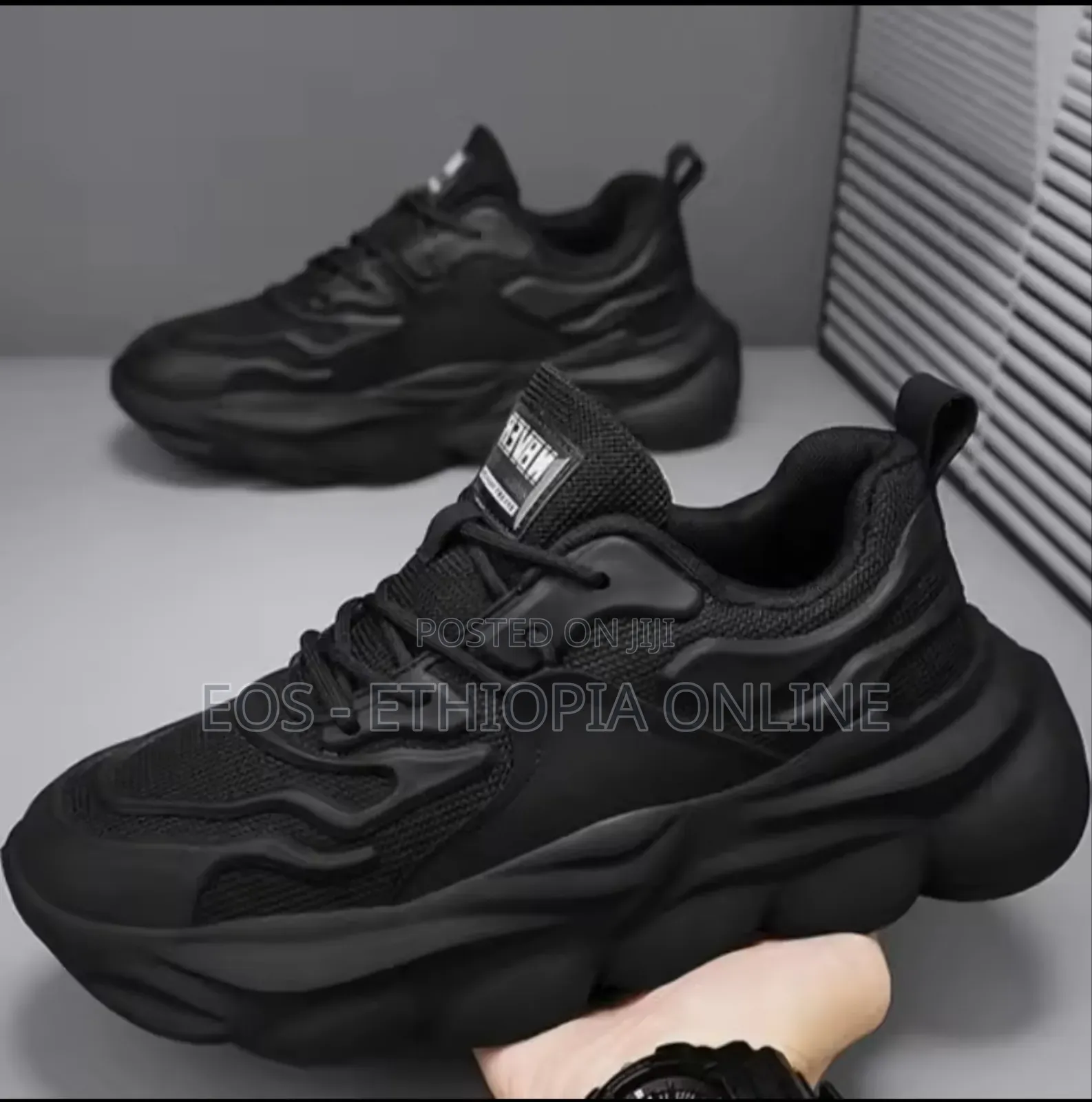 Men's Casual Sneakers [Preorder]