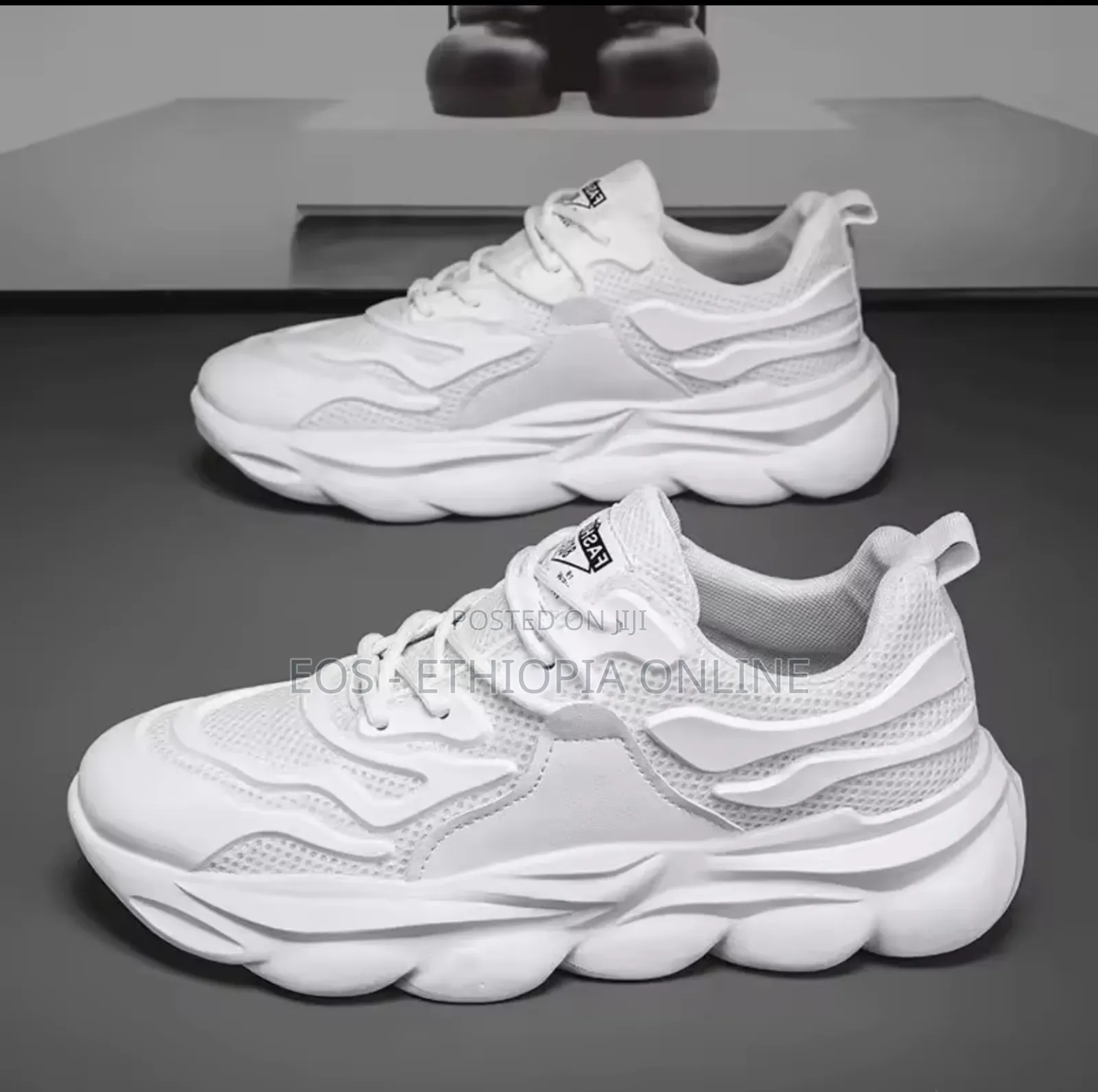 Men's Casual Sneakers [Preorder]