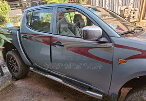 Mitsubishi L200 Double Cab 2.5 136hp 4WD 2007 Silver