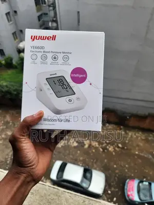 Photo - Digital Blood Pressuer Monitor者或mesical Bp Monitor墳地bp Monitoen Device