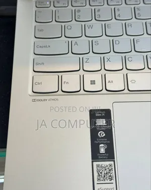 New Laptop Lenovo Yoga 7i 16GB Intel Core I7 SSD 512GB