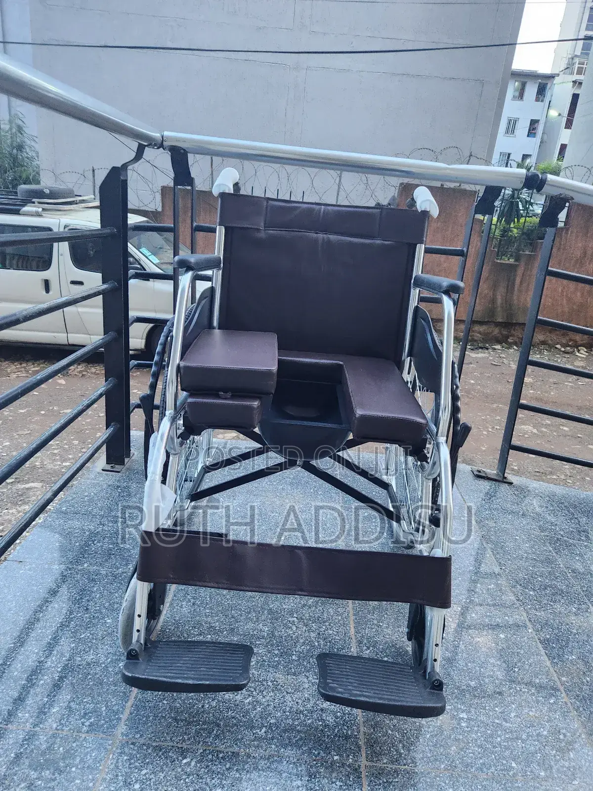 Wheelchair L畫出wheelchair筆記wheelchair妻女wheelchair Commode作用wheelchair