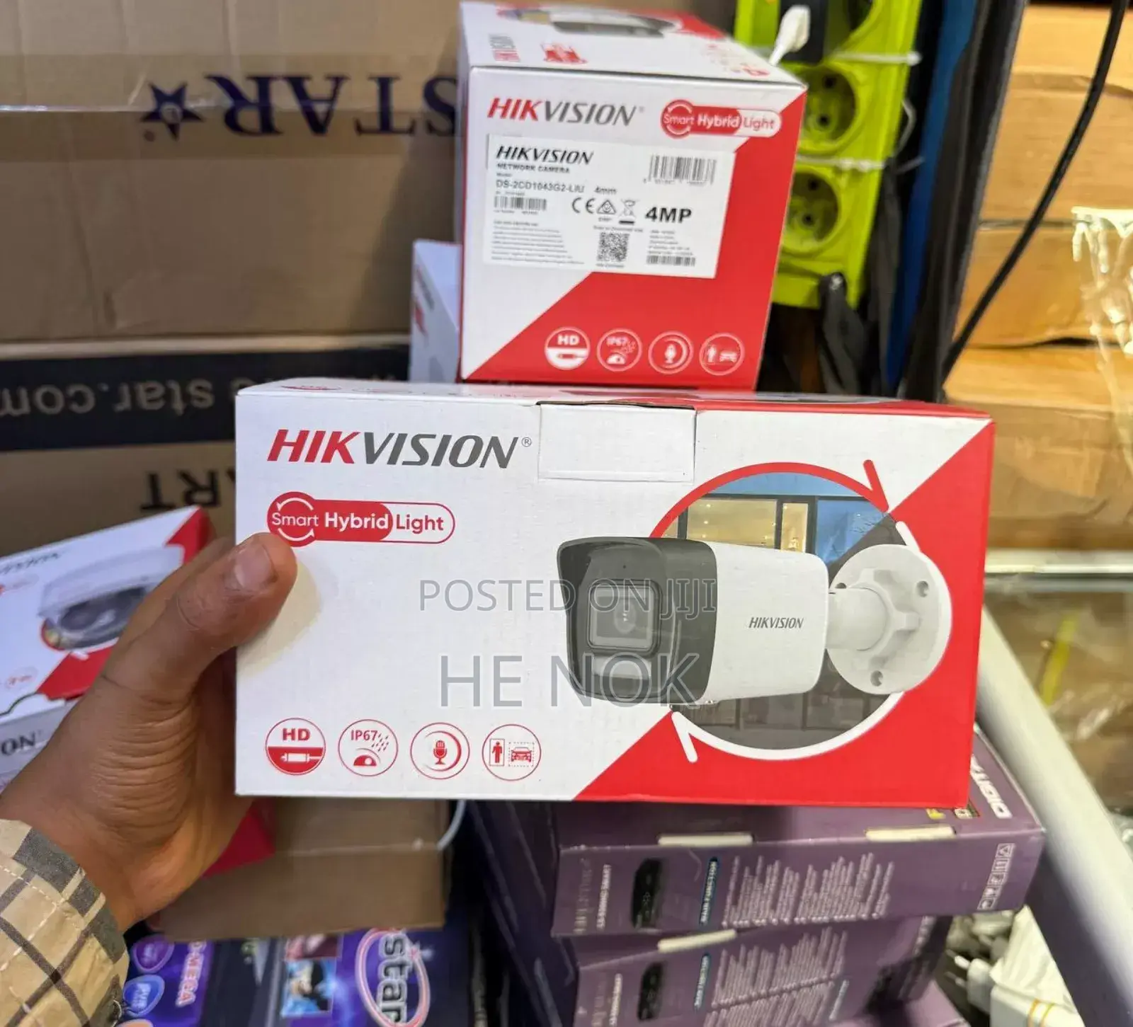 Hikvision 4mp Bullet Camera Hybrid Light