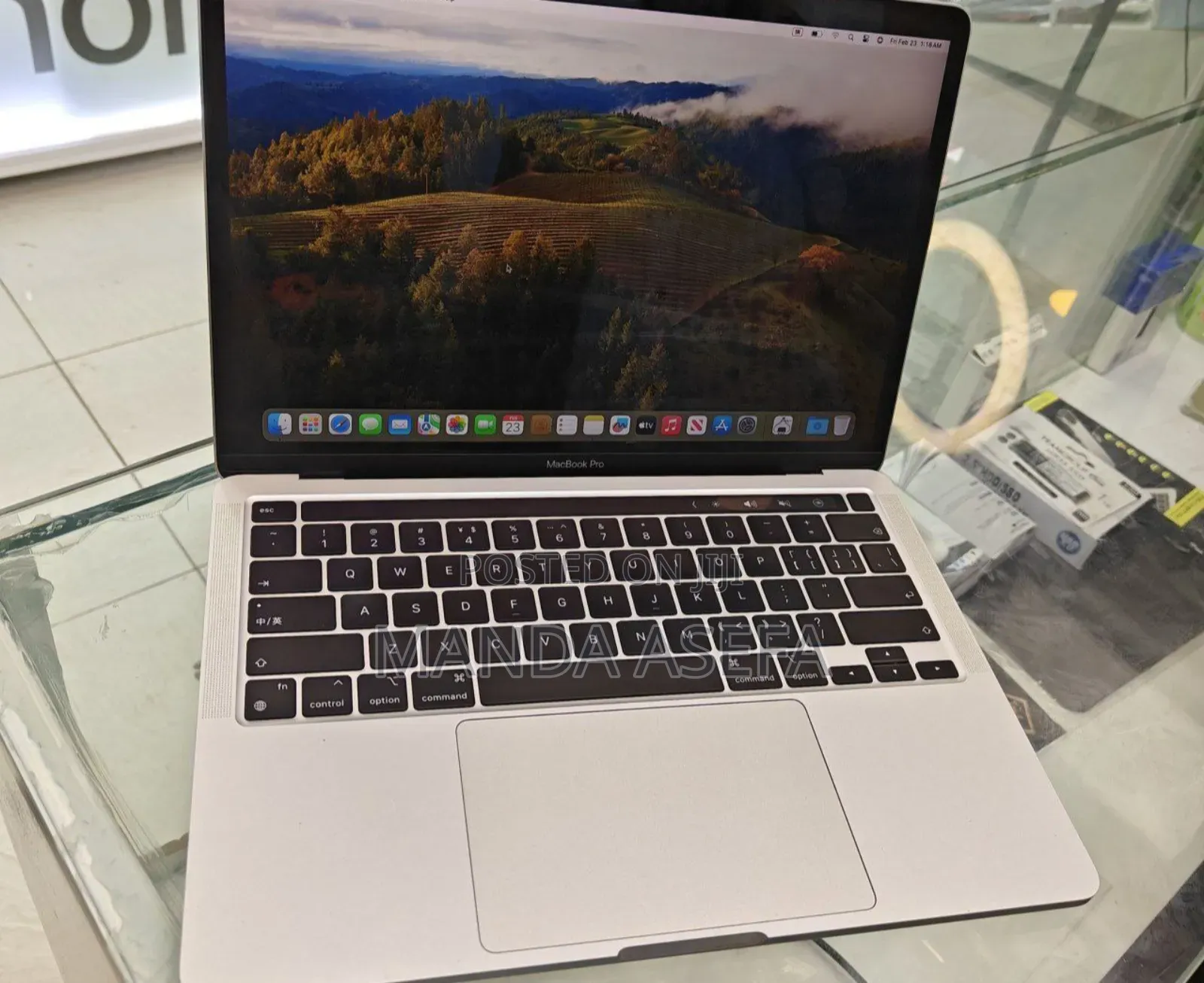 New Laptop Apple MacBook Pro M1 8GB Apple M1 Pro SSD 256GB