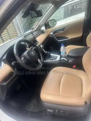 Toyota RAV4 2020 White