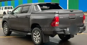 Toyota Hilux 2020 Gray