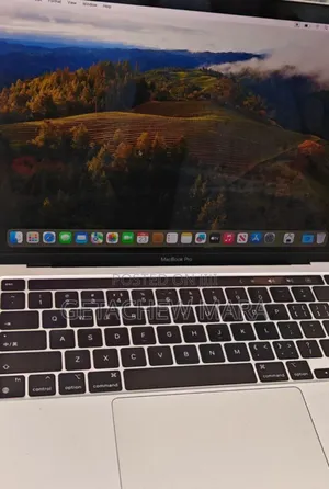 Photo - New Laptop Apple MacBook Pro M1 8GB Apple M1 Pro SSD 256GB