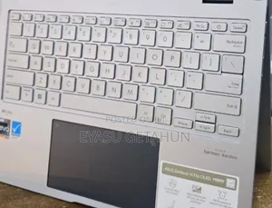 New Laptop Asus Zenbook 14 UX434 16GB Intel Core I7 SSD 1T