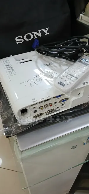 Brand New Epson Projector
 Model Ebx49