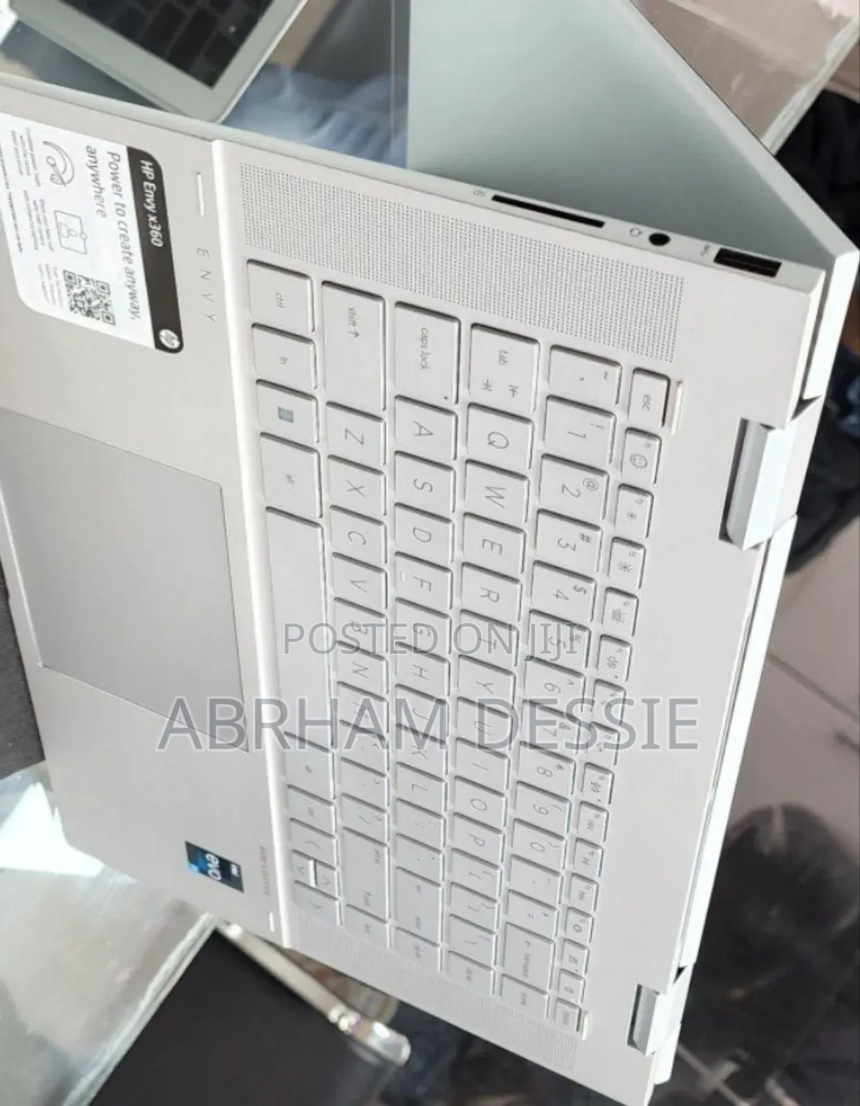 New Laptop HP Envy X360 8GB Intel Core I5 SSD 512GB