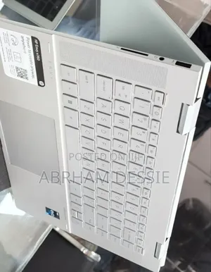 New Laptop HP Envy X360 8GB Intel Core I5 SSD 512GB