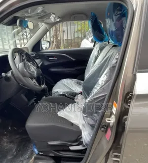 New Suzuki Swift 2025 Gray