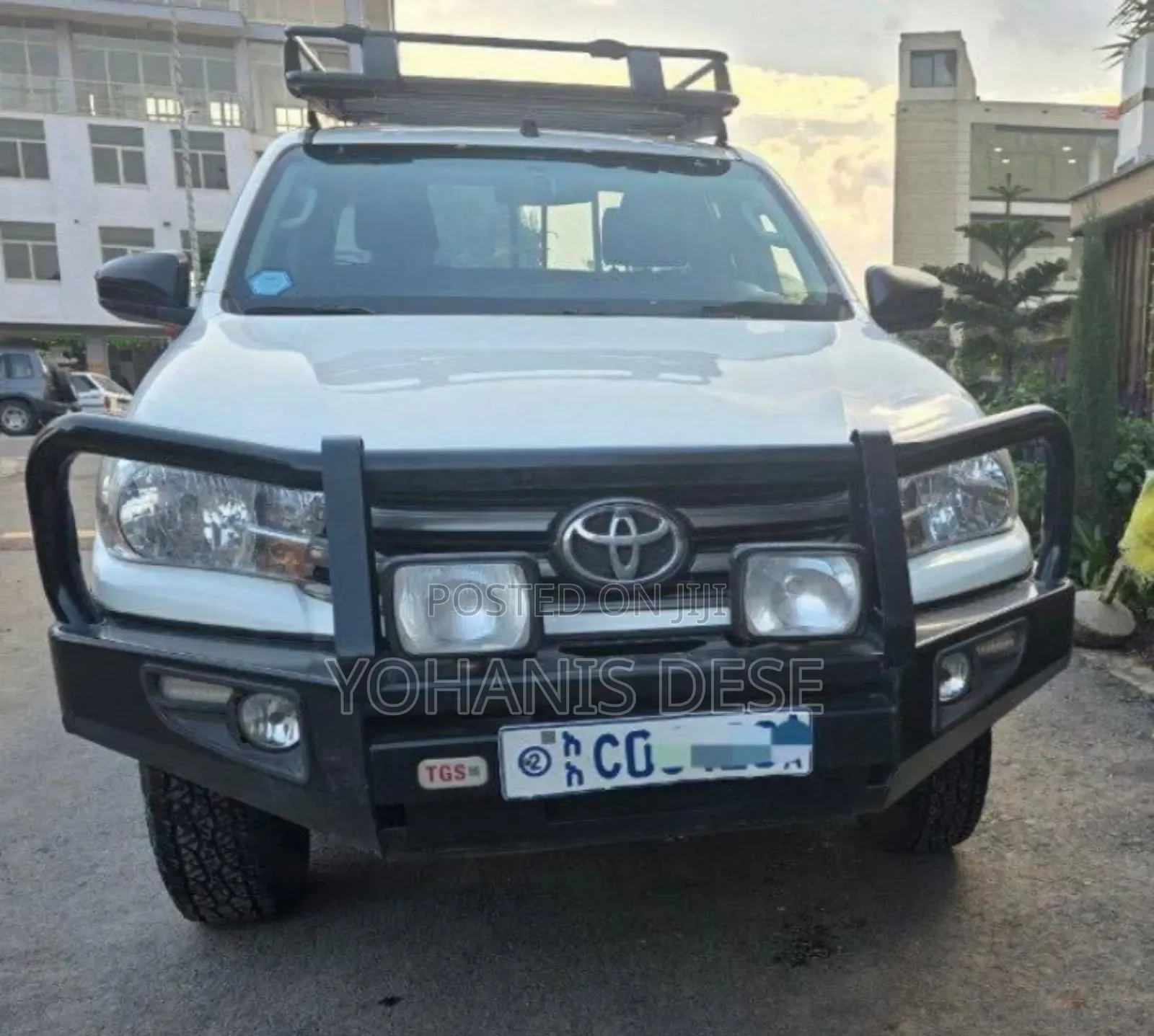 Toyota Hilux 2018 White