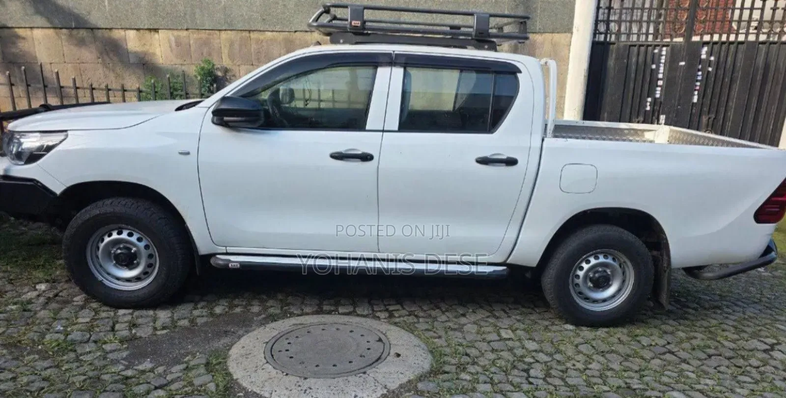 Toyota Hilux 2018 White