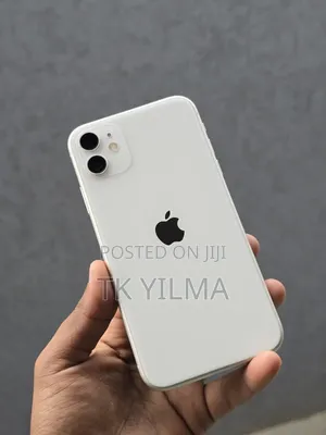 Photo - Apple iPhone 11 128 GB White