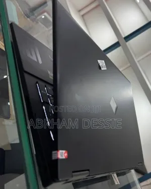 Photo - New Laptop MSI 16GB Intel Core I7 SSD 512GB