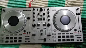 Numrak 4 Deck Dj Controller