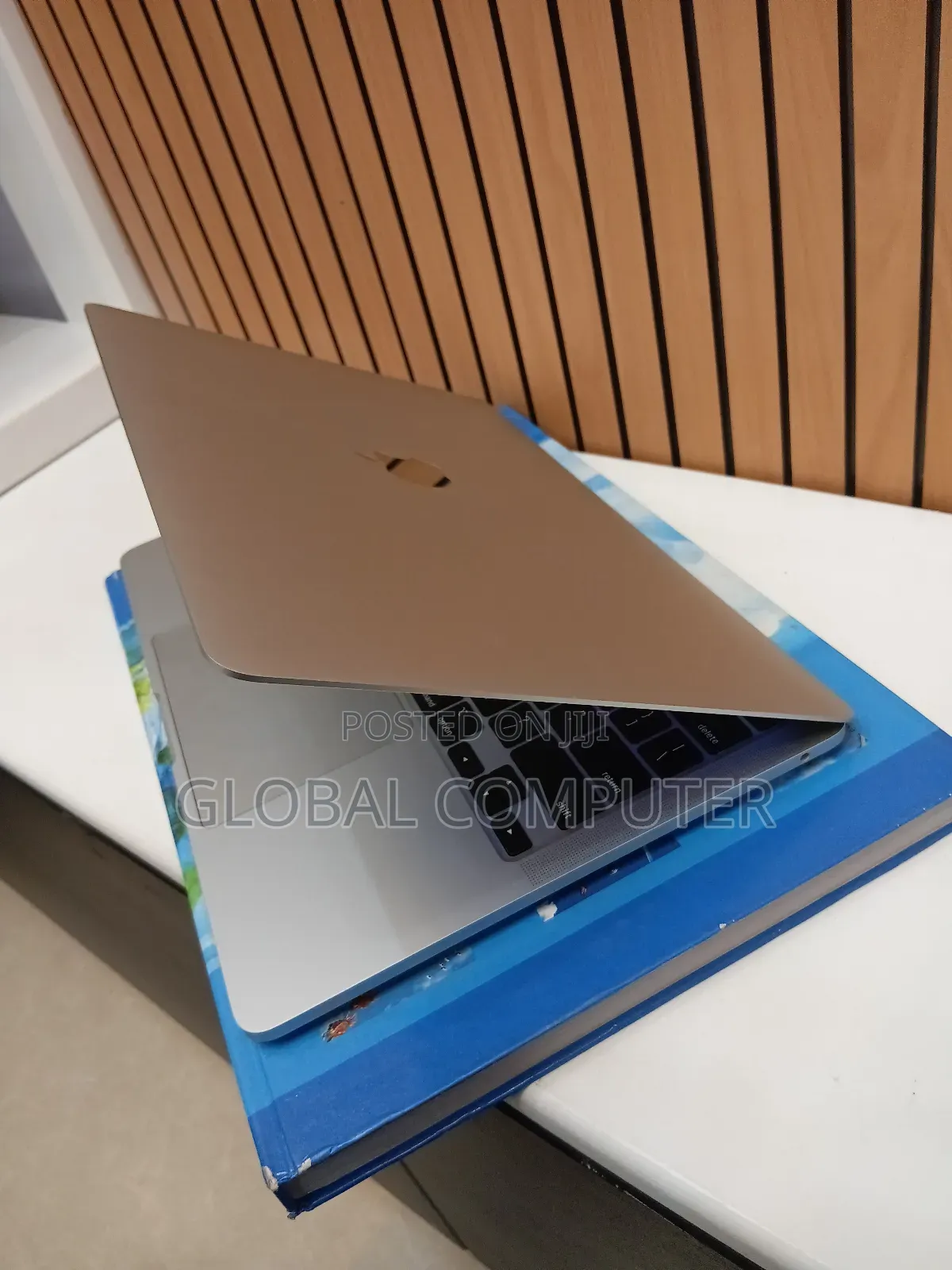 New Laptop Apple MacBook Pro M1 8GB Apple M1 HDD+SSD 512GB